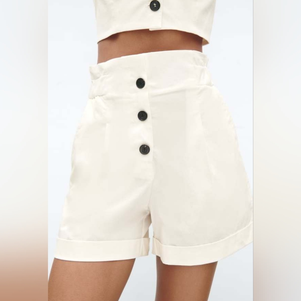 Zara White High Waist Shorts with Paper-Bag Style